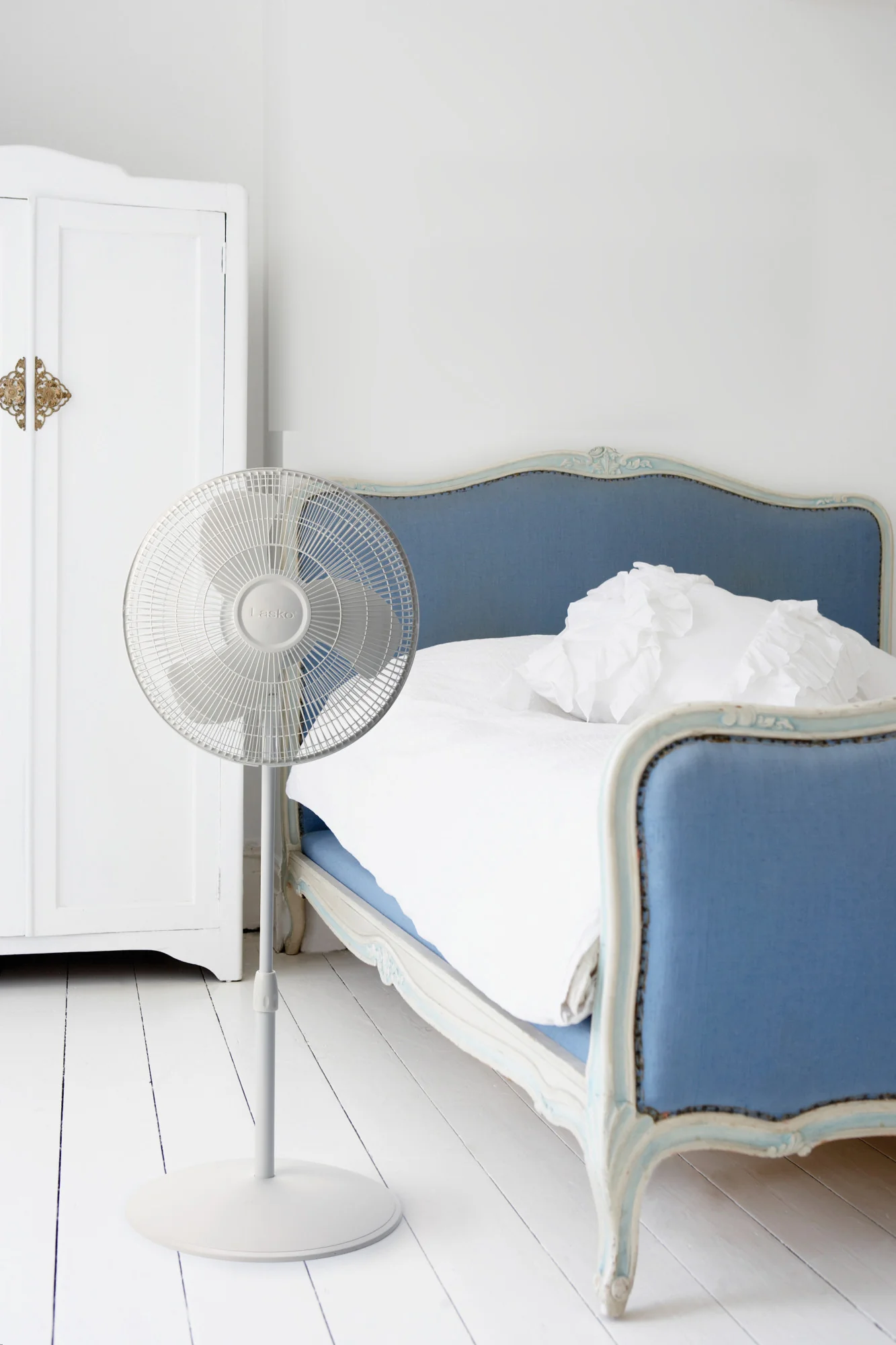 16-inch Oscillating Stand Fan - Image 7